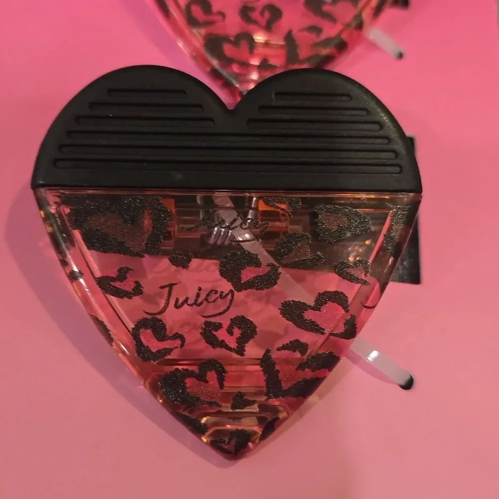 Juicy‎ Couture Home Pink Leopord Heart Logo Magnetic Chip Clips